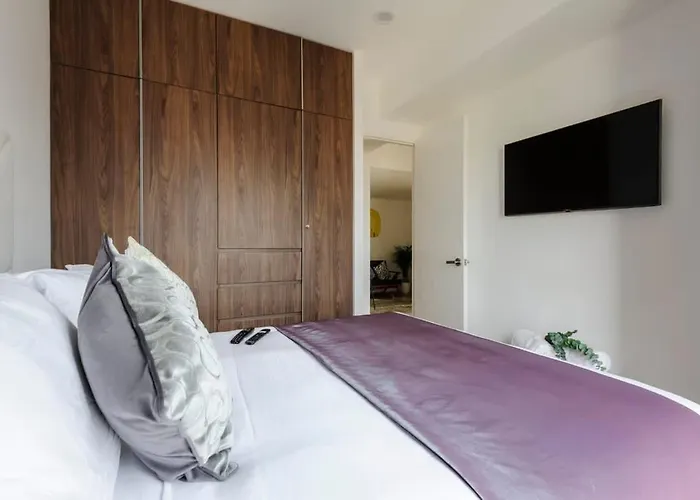 Stunning High-rise Panoramic Polanco 3bd Apartment